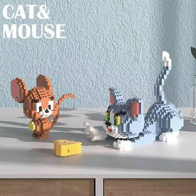 Cat and Mouse Micro-Particle Assembly Blocks: Creative Educational Toys Compatible with Lego