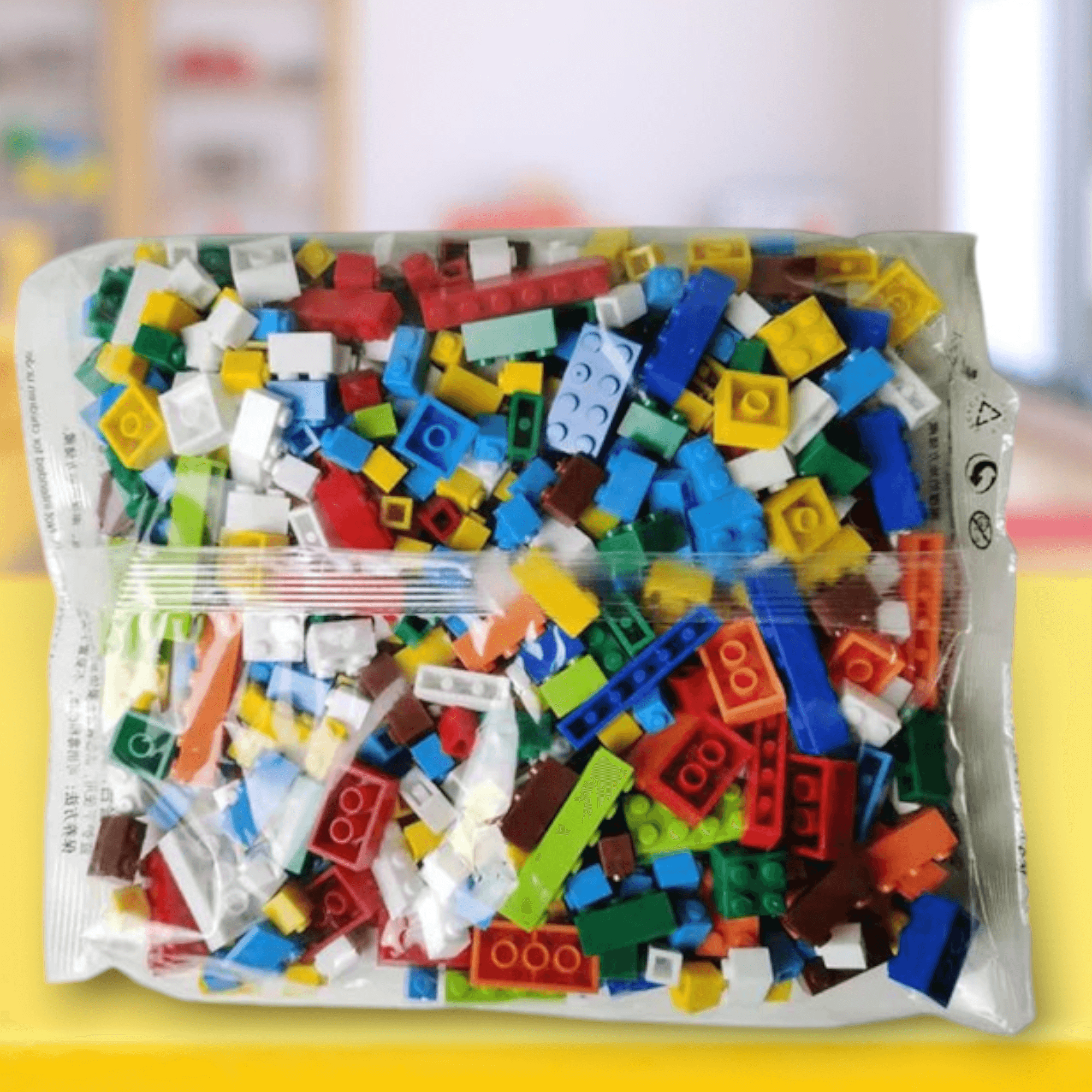 City Building Blocks Set - DIY Educational Toy with Large Base Plate (300pcs/500pcs/1000pcs) - Image 5